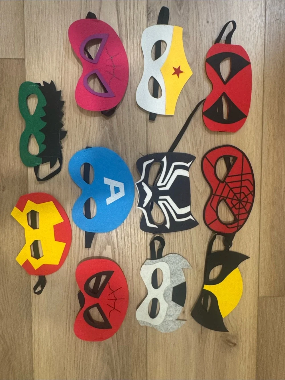Kids Superhero Masks and Capes Set - Marvel Superheroes including Spiderman Hulk - Picture 1 of 13